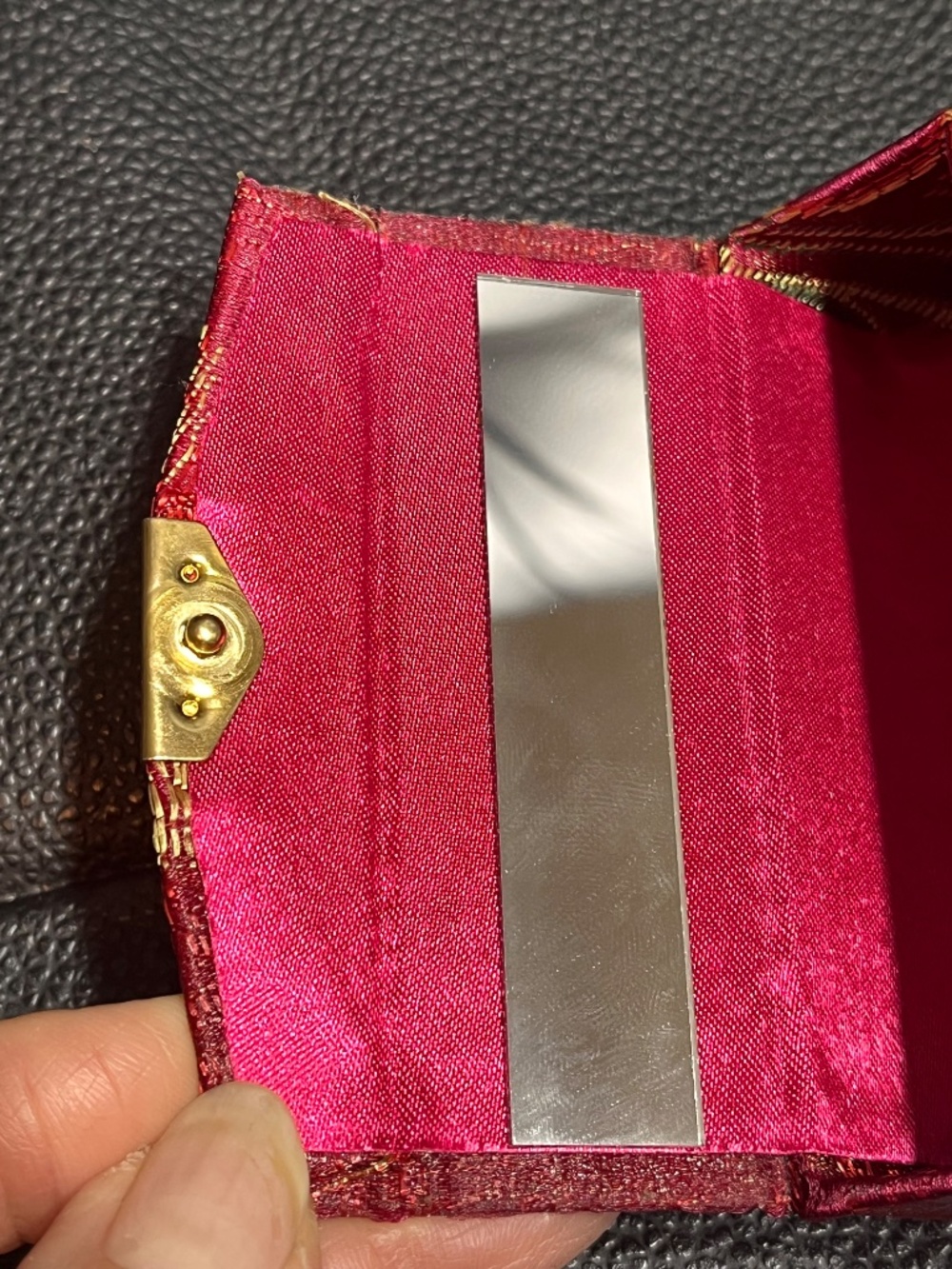 Lipstick Case with Mirror | Brocade Fabric | Snap Closure | Like new - Picture 4 of 11